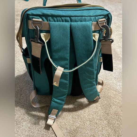 NWOT diaper bag with changing attachment - Picture 4 of 4